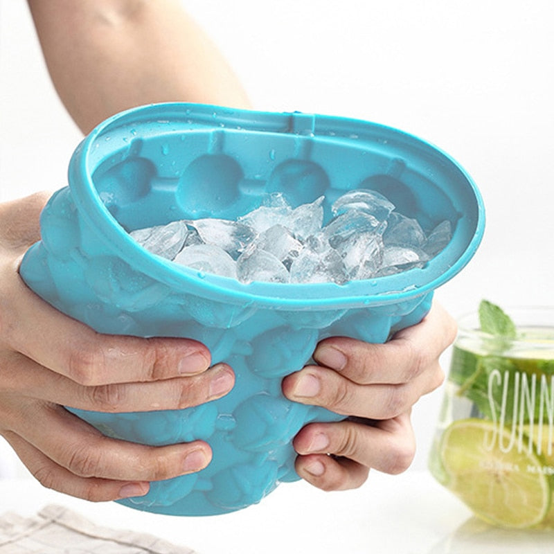 "TheFreezyCup"- Eiswürfelbereiter (50% Rabatt)